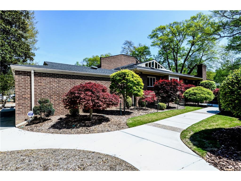 4052 Columns Drive SE, Marietta, GA 30067