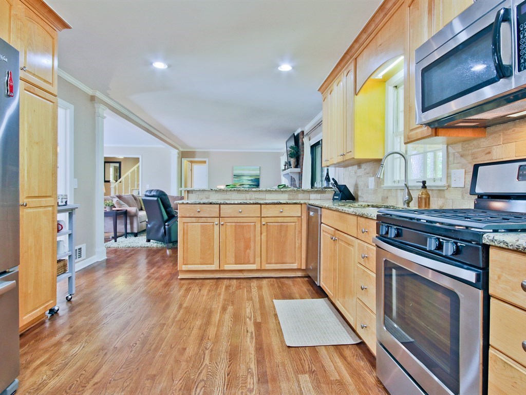 335 Cove Island Way, Marietta, GA 30067