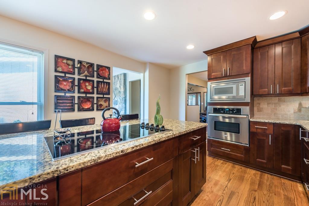 786 Hillwood Dr, Marietta, GA 30068