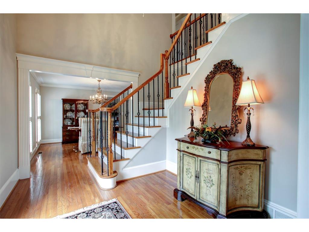 5039 Riverhill Road NE, Marietta, GA 30068