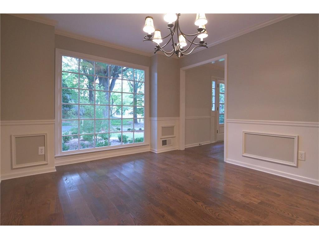 5395 W Bank Drive, Marietta, GA 30068
