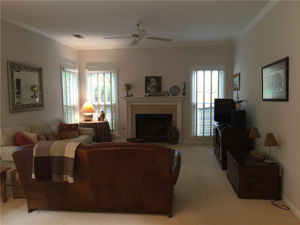 1122 Sadlers Way, Marietta, GA 30068