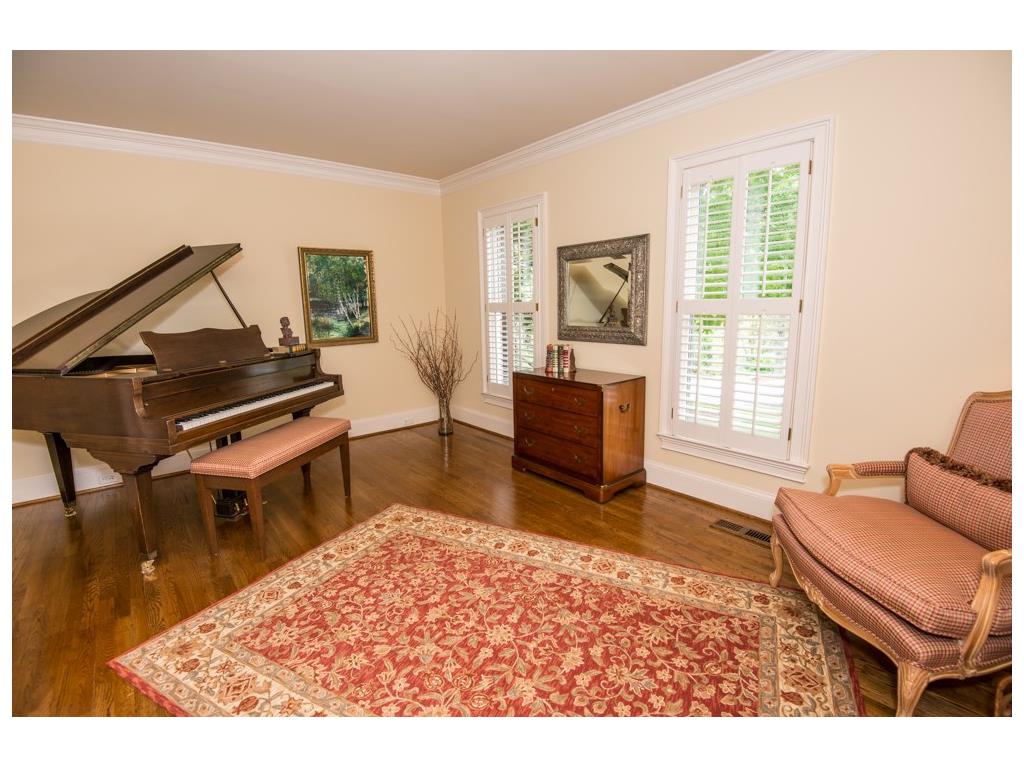 1836 Mallard Lake Drive, Marietta, GA 30068