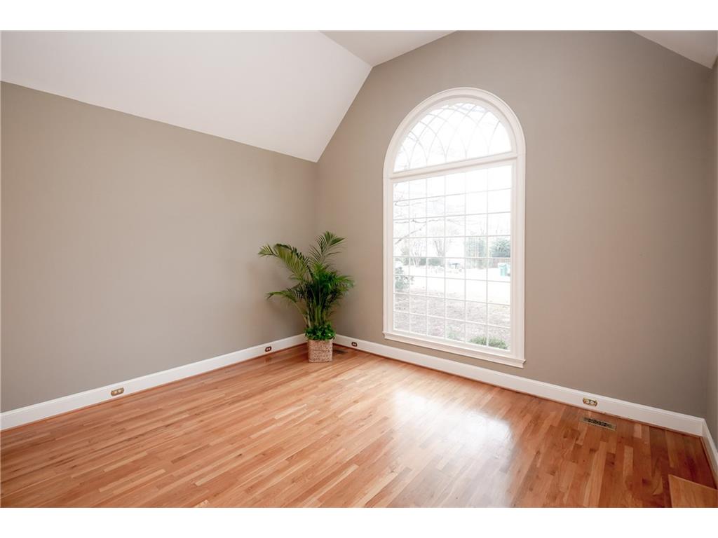 1566 Asheforde Drive, Marietta, GA 30068