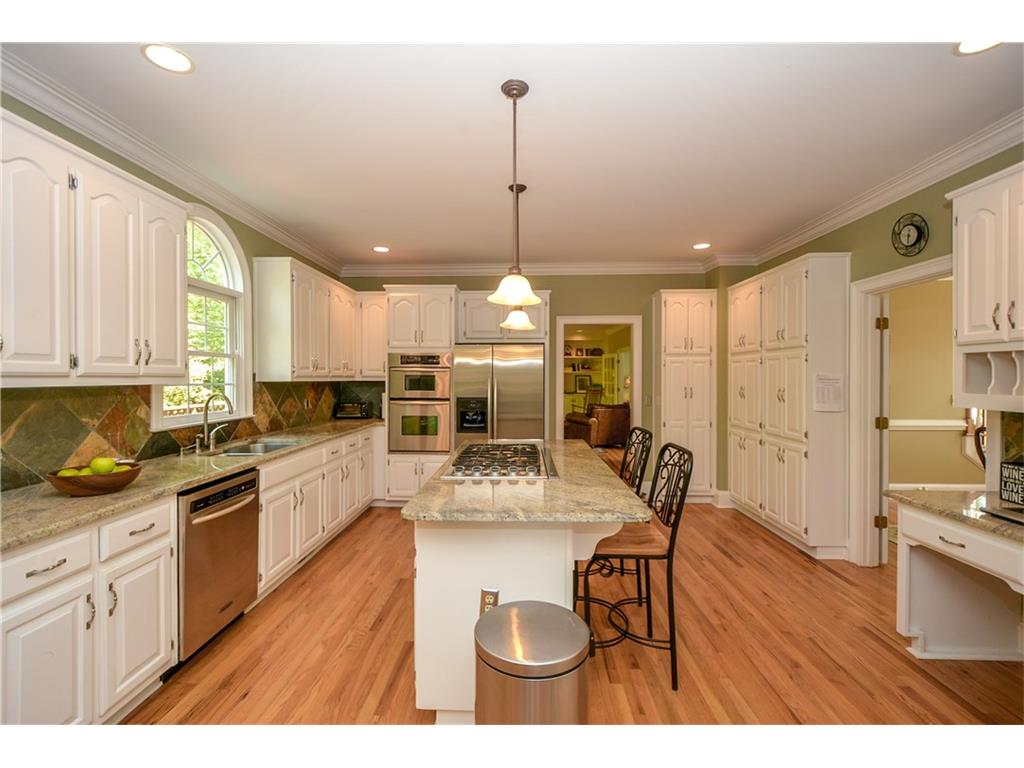 887 Waterford Green, Marietta, GA 30068