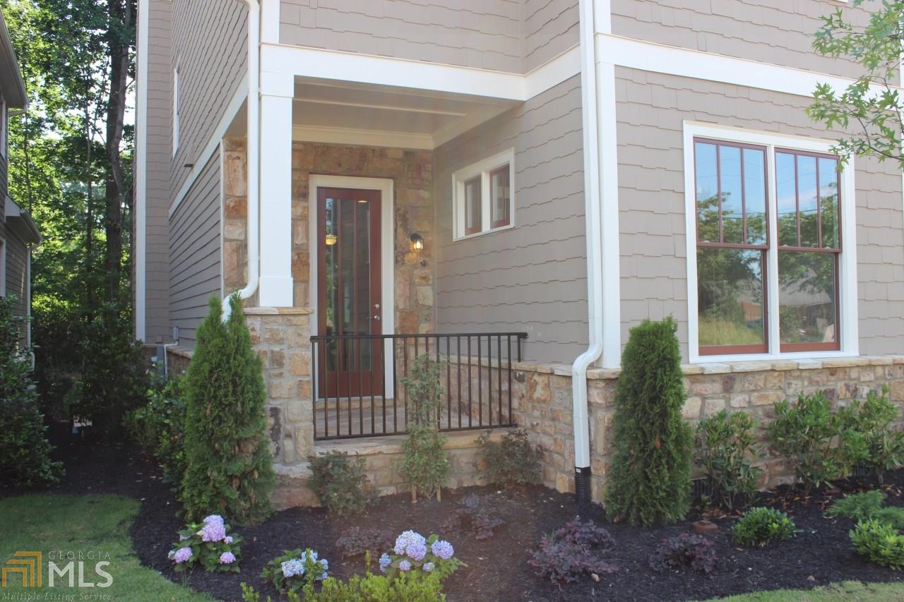 5720 Vineyard Park Trl, Norcross, GA 30071