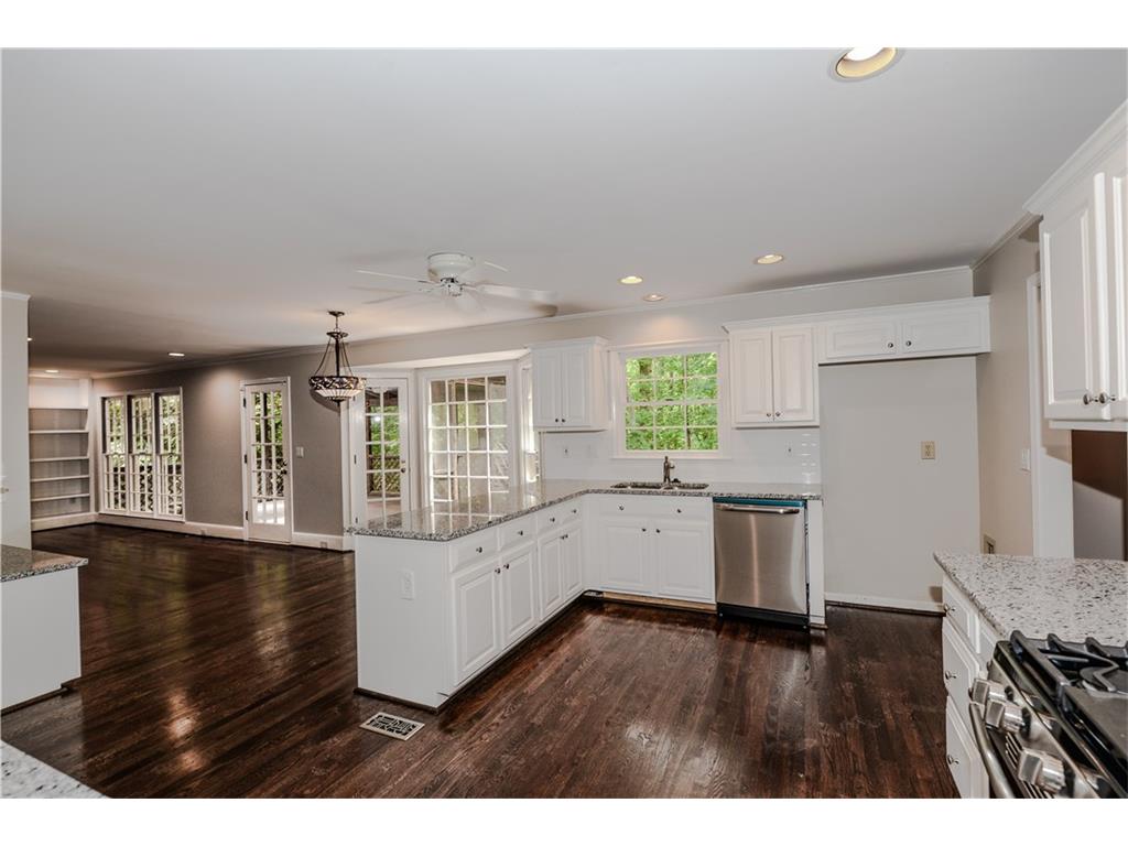 4949 Fairhaven Way NE, Roswell, GA 30075