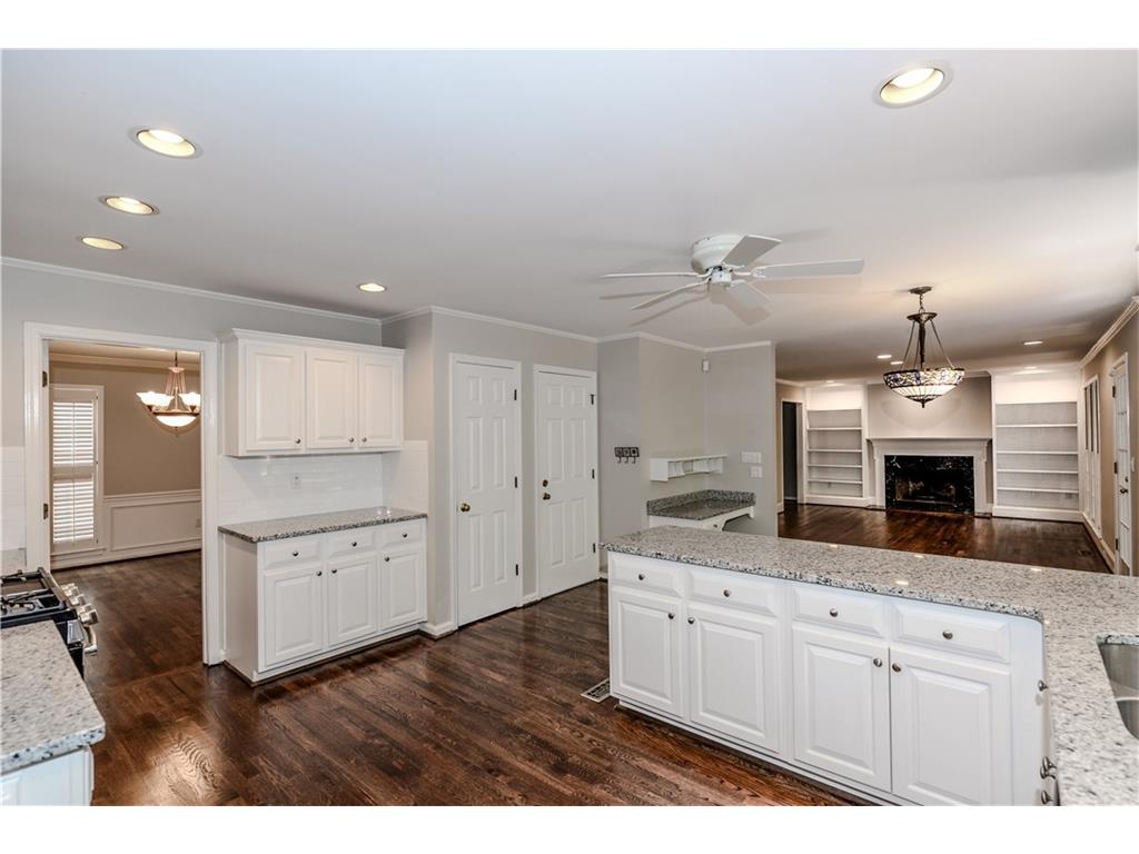 4949 Fairhaven Way NE, Roswell, GA 30075