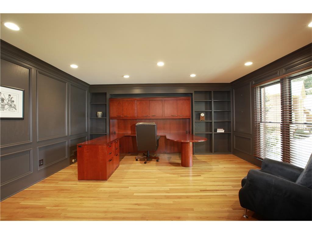 565 Saddle Crest Drive, Roswell, GA 30075