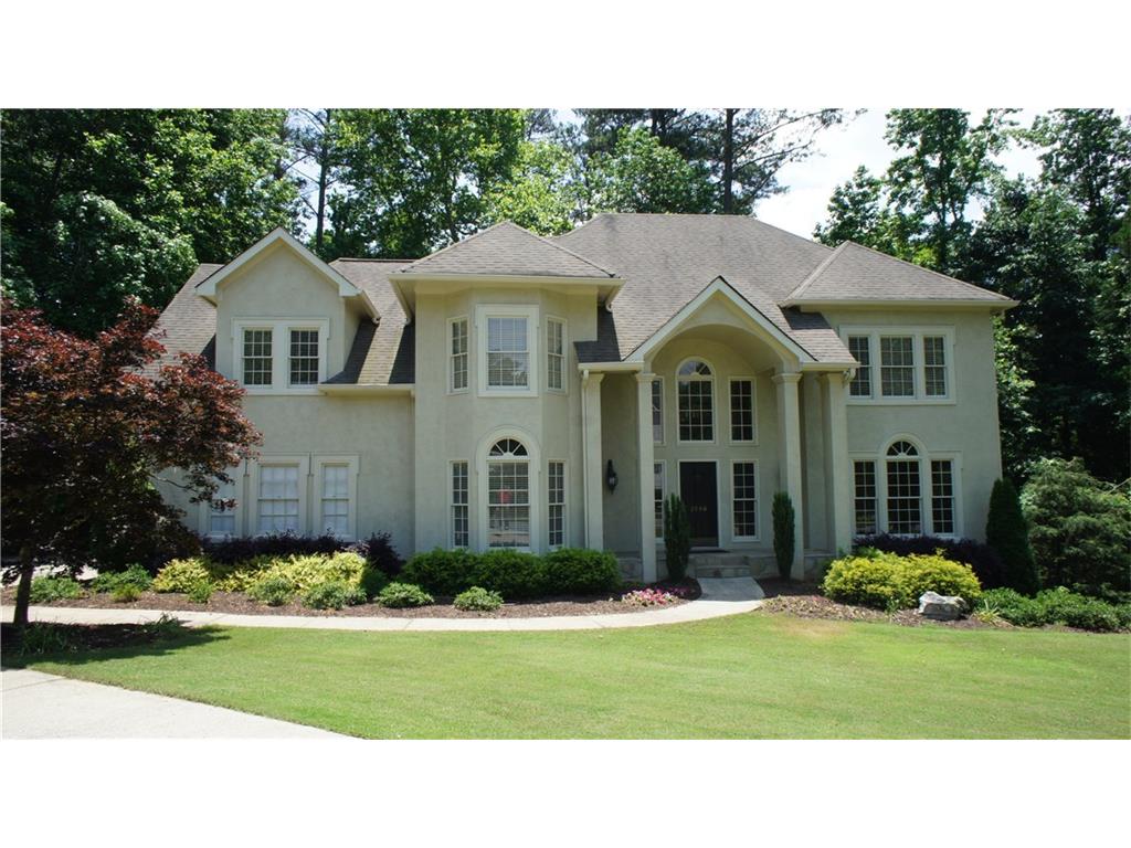 2940 Mountain Trace NE, Roswell, GA 30075