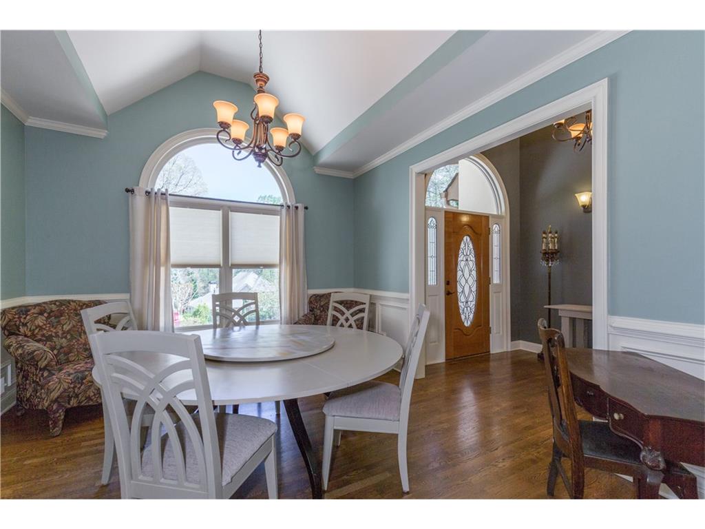 590 Longleaf Drive, Roswell, GA 30075