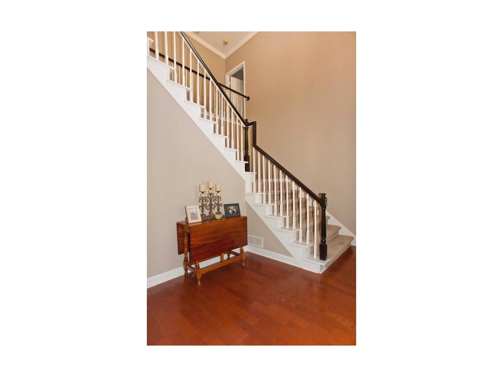 3350 Trails End Circle, Roswell, GA 30075