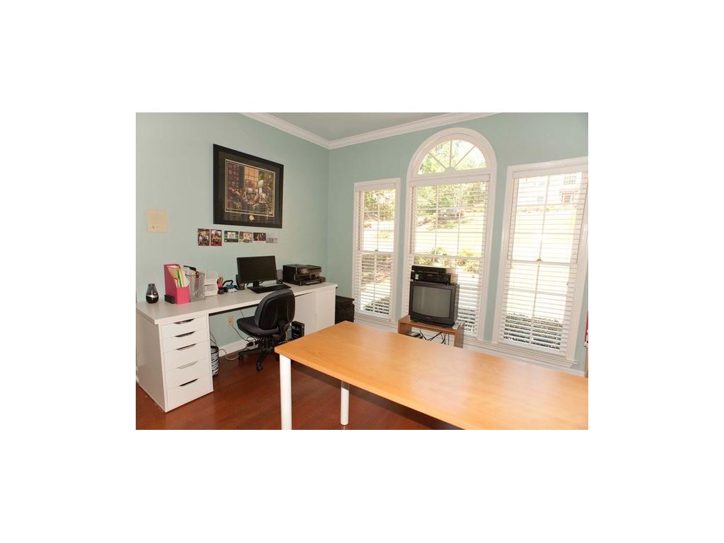 3350 Trails End Circle, Roswell, GA 30075