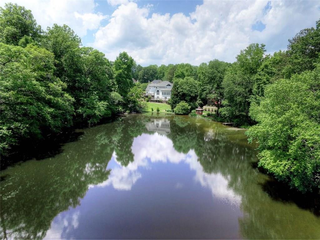 4623 Clary Lakes Drive NE, Roswell, GA 30075