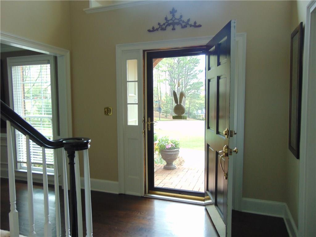 815 Ferncroft Court, Roswell, GA 30075
