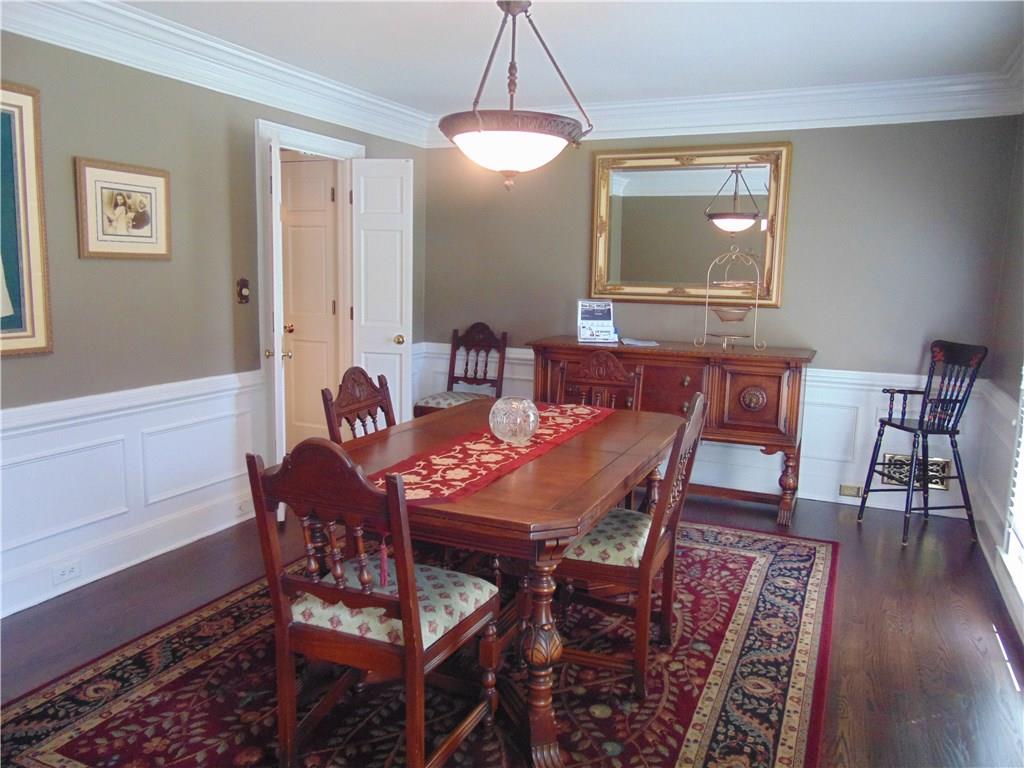 815 Ferncroft Court, Roswell, GA 30075