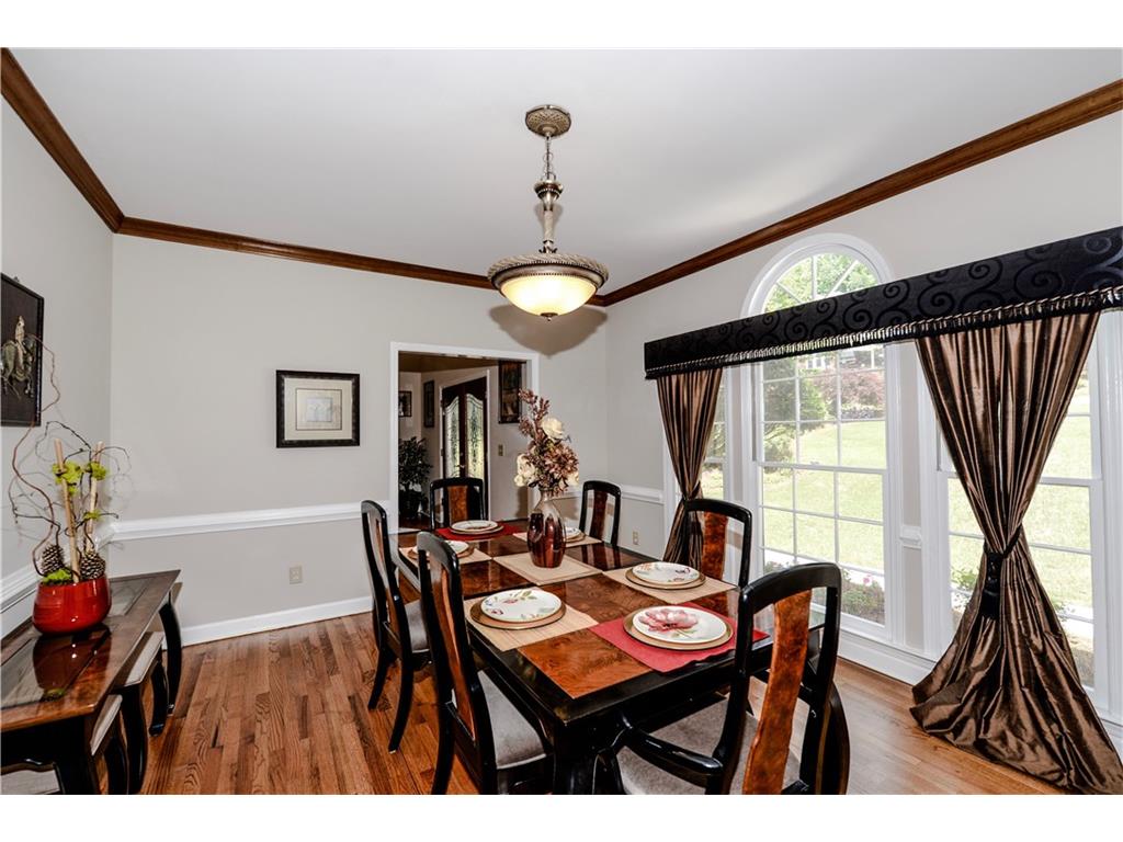 3337 Trails End Road NE, Roswell, GA 30075