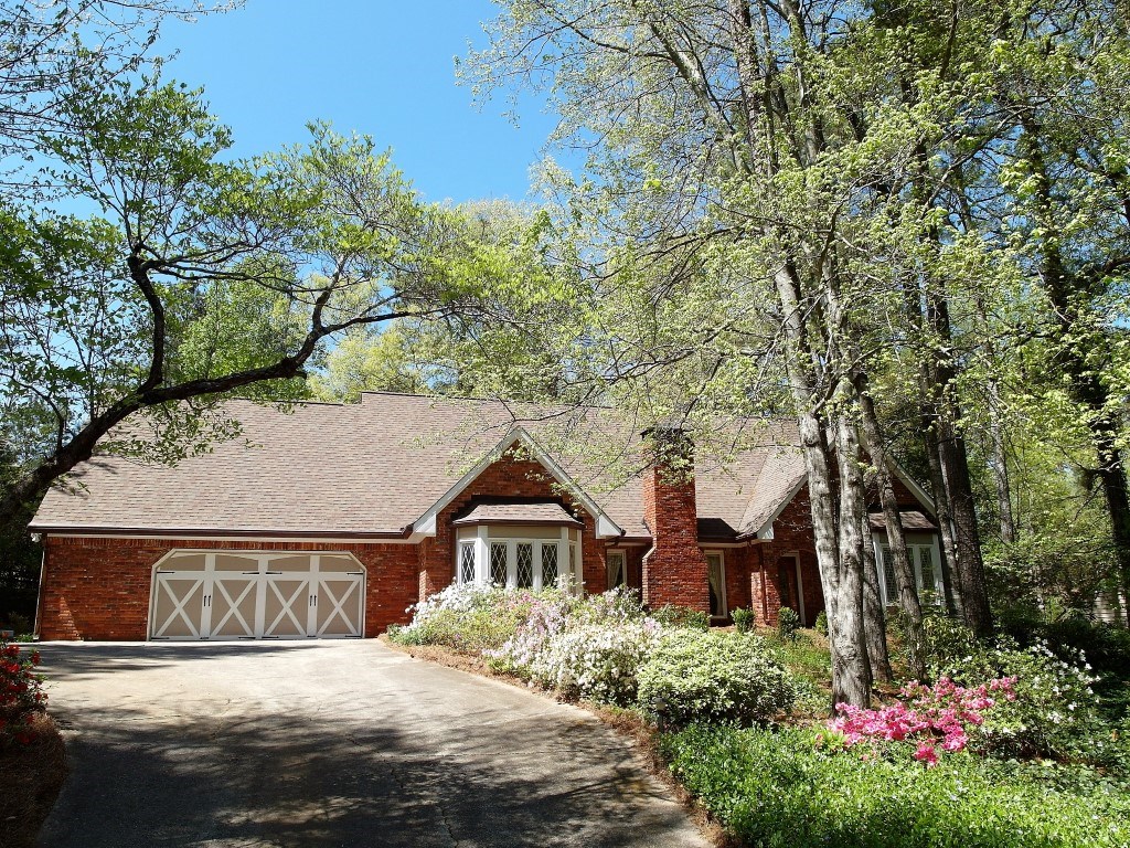 3389 Rivendell Court, Roswell, GA 30075