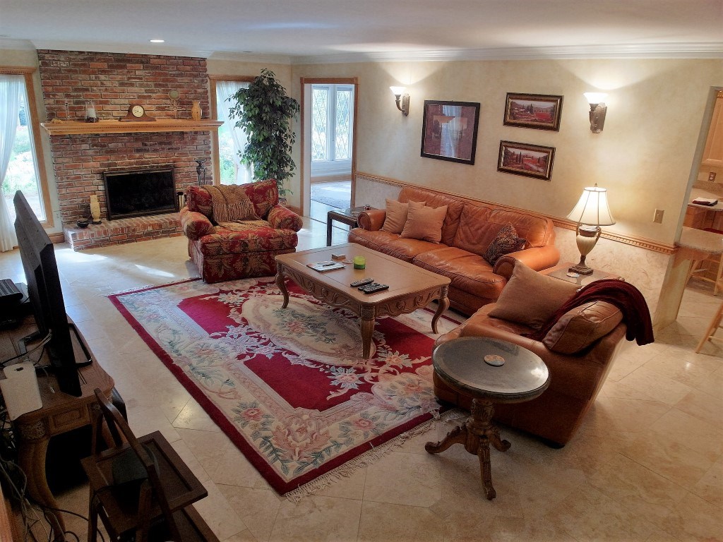 3389 Rivendell Court, Roswell, GA 30075