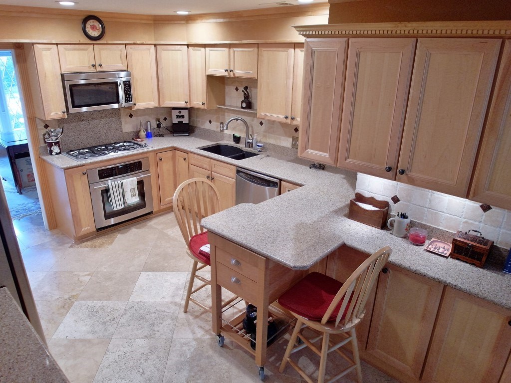 3389 Rivendell Court, Roswell, GA 30075