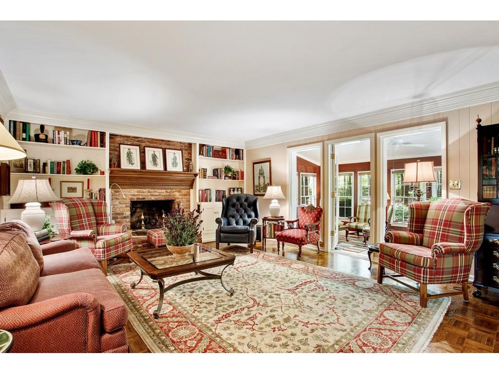 240 Waverly Hall Drive, Roswell, GA 30075