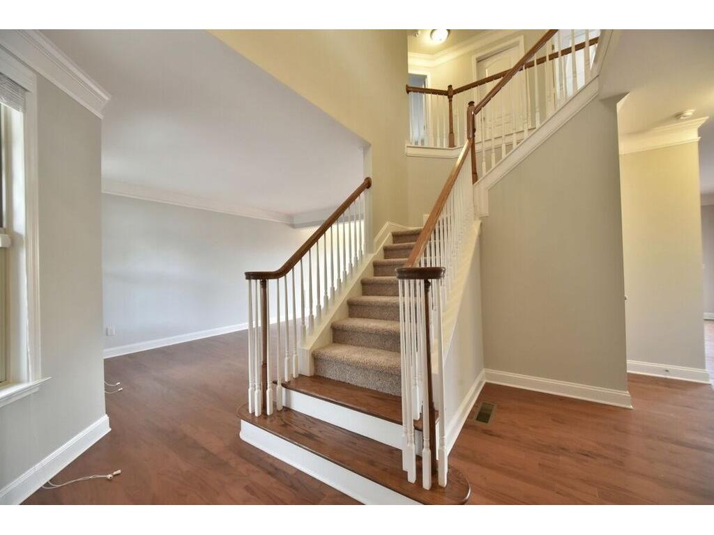 2000 Chelsey Way, Roswell, GA 30075