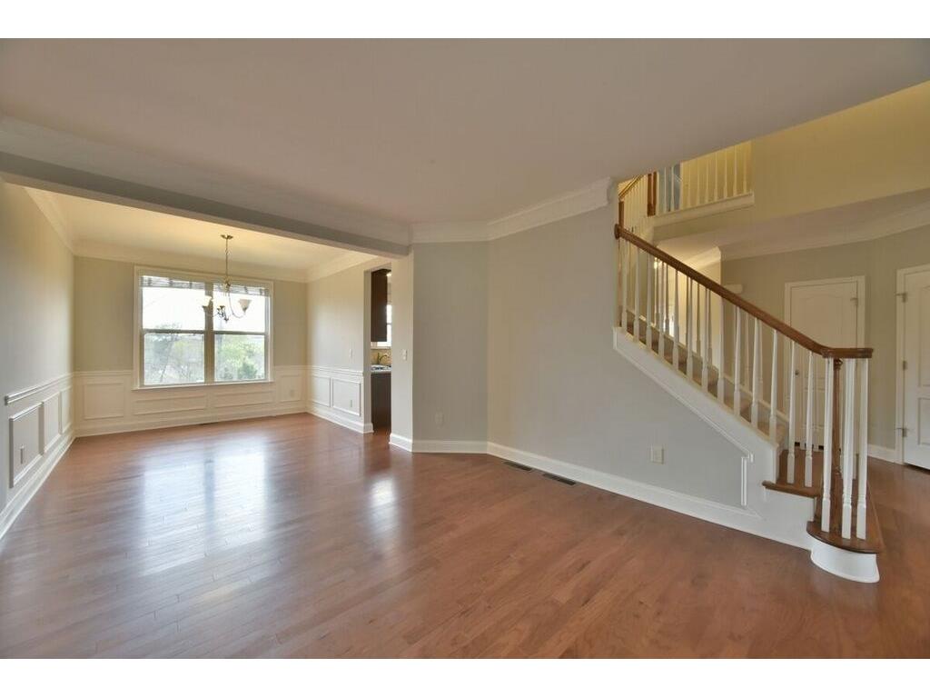 2000 Chelsey Way, Roswell, GA 30075