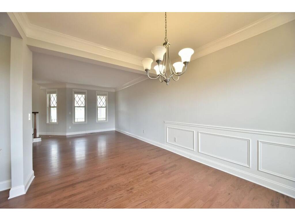 2000 Chelsey Way, Roswell, GA 30075