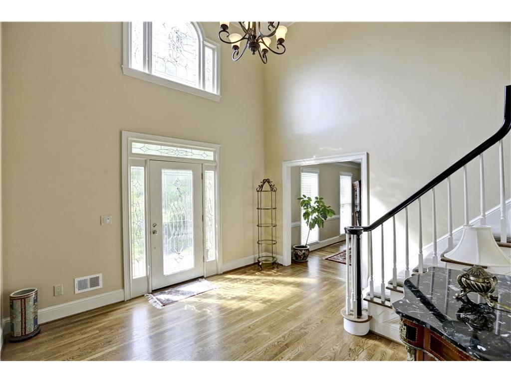 990 Azalea Drive, Roswell, GA 30075