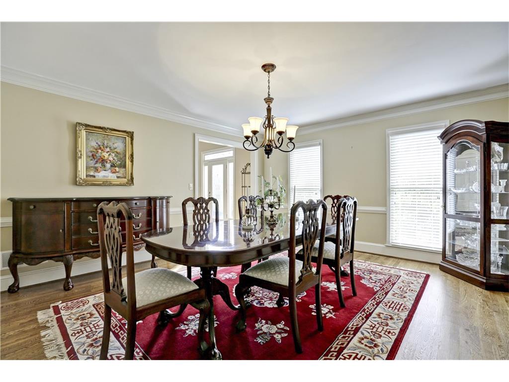 990 Azalea Drive, Roswell, GA 30075