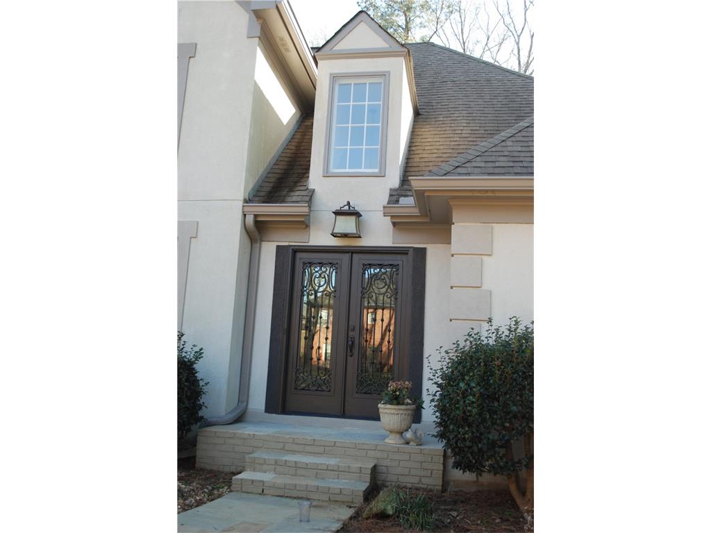 460 Clubfield Drive, Roswell, GA 30075