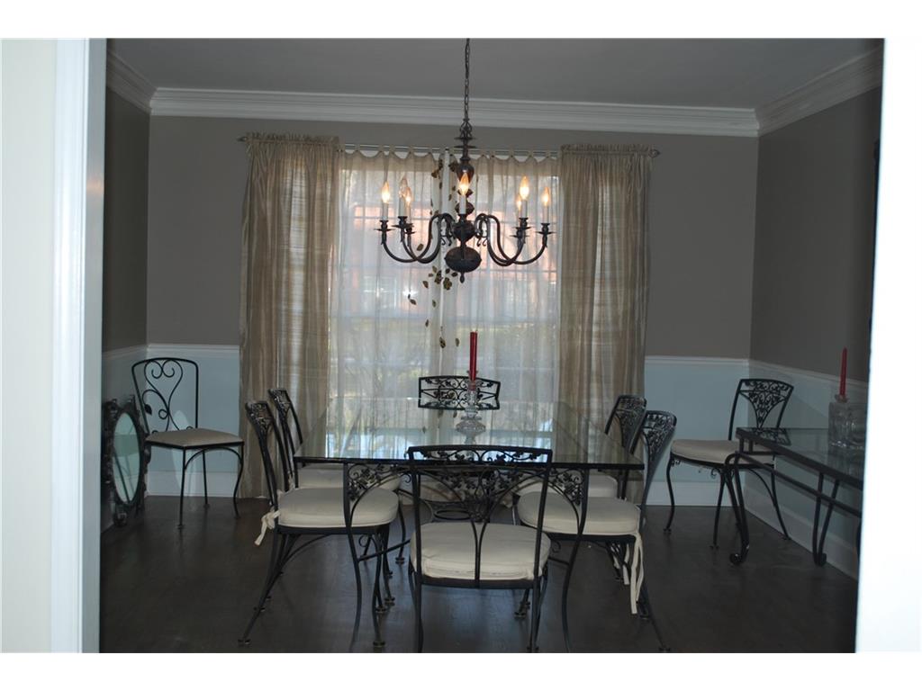 460 Clubfield Drive, Roswell, GA 30075