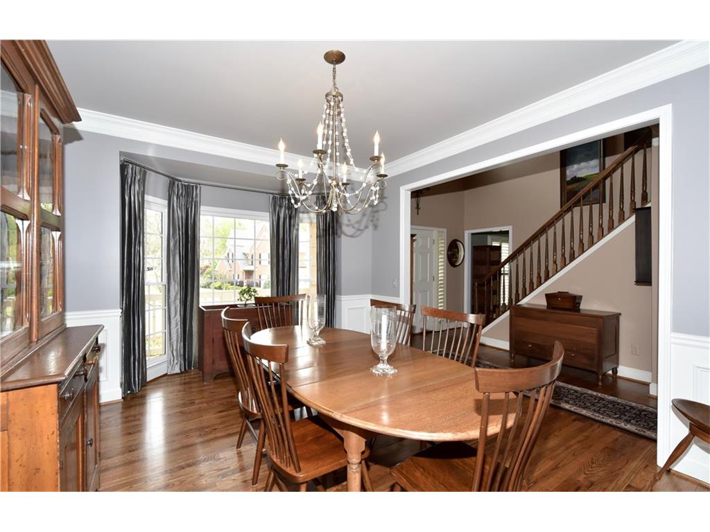 450 Brook Circle, Roswell, GA 30075