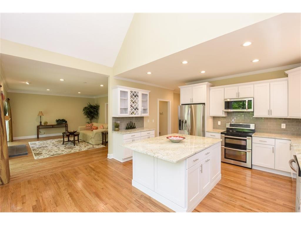 1795 Forest Pond Lane, Roswell, GA 30075
