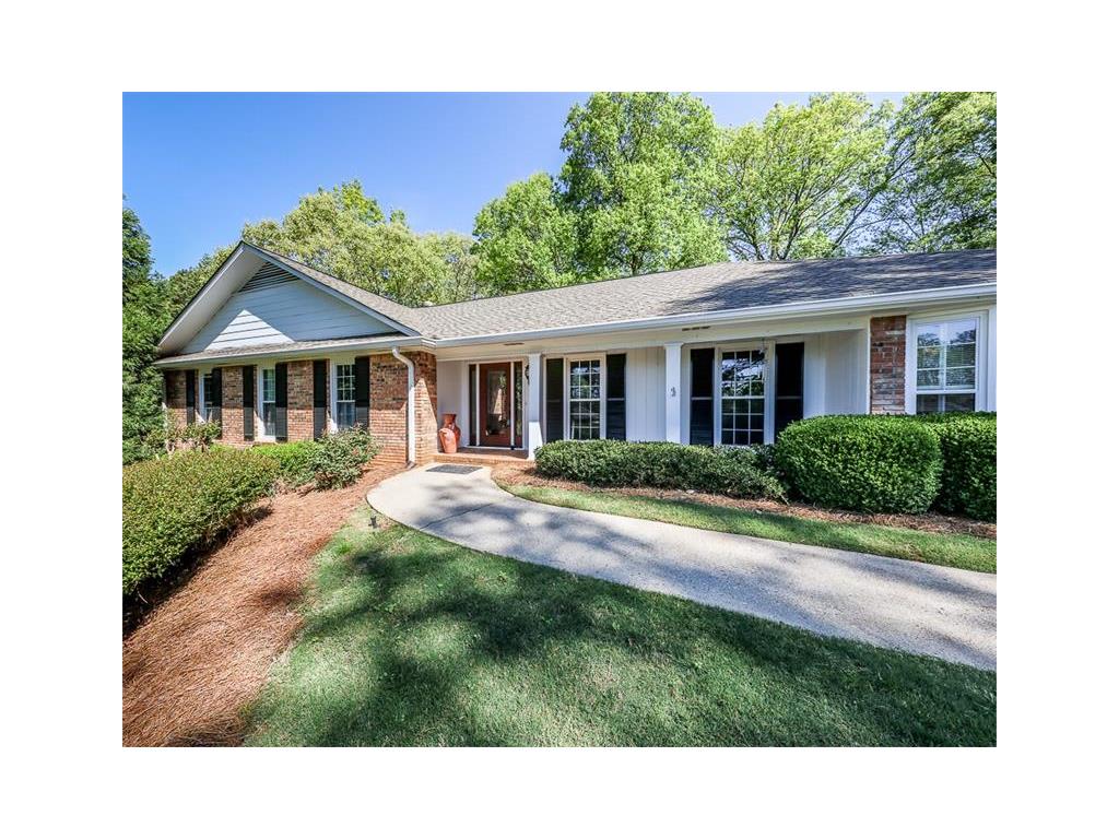 840 Oakhaven Drive, Roswell, GA 30075