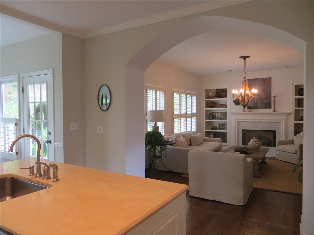 730 Dunscore Court, Roswell, GA 30075