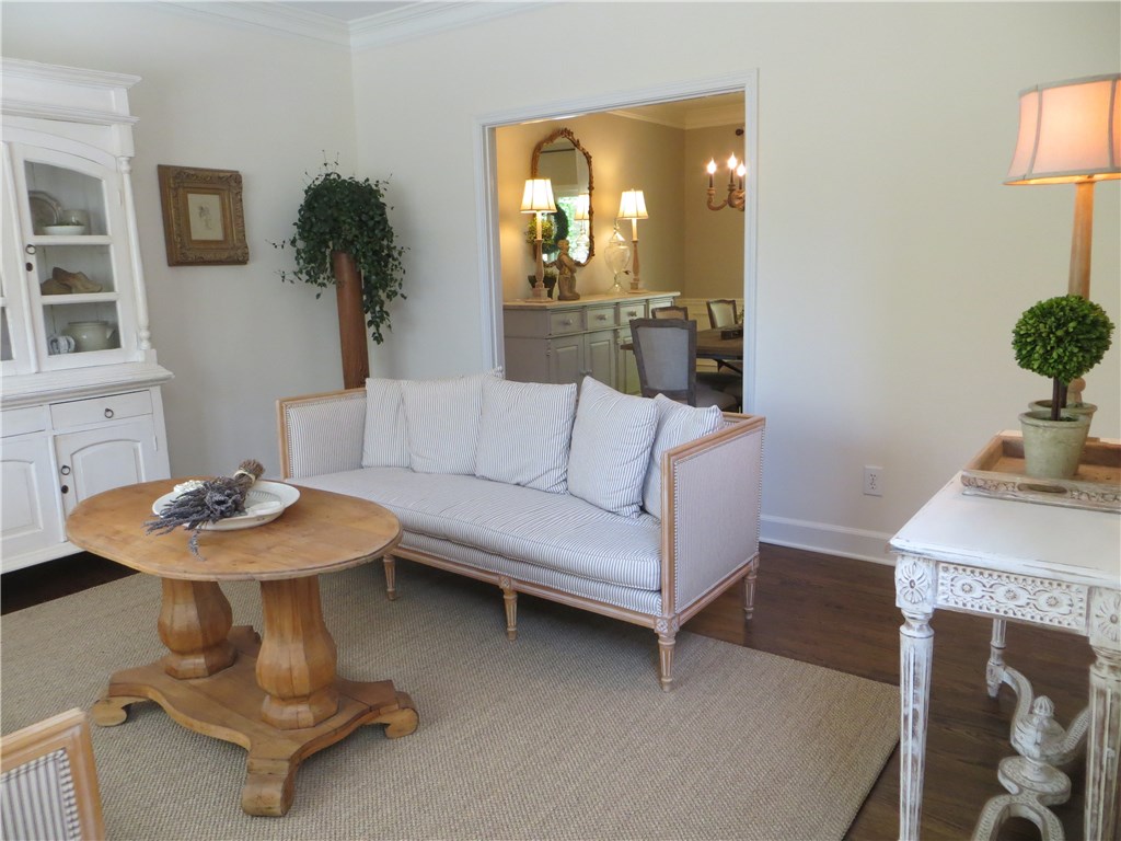 730 Dunscore Court, Roswell, GA 30075