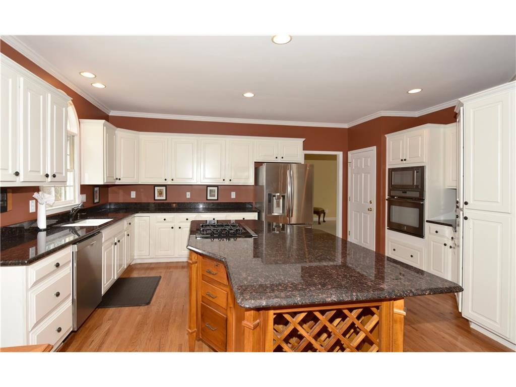 400 Brighton Crest, Roswell, GA 30075
