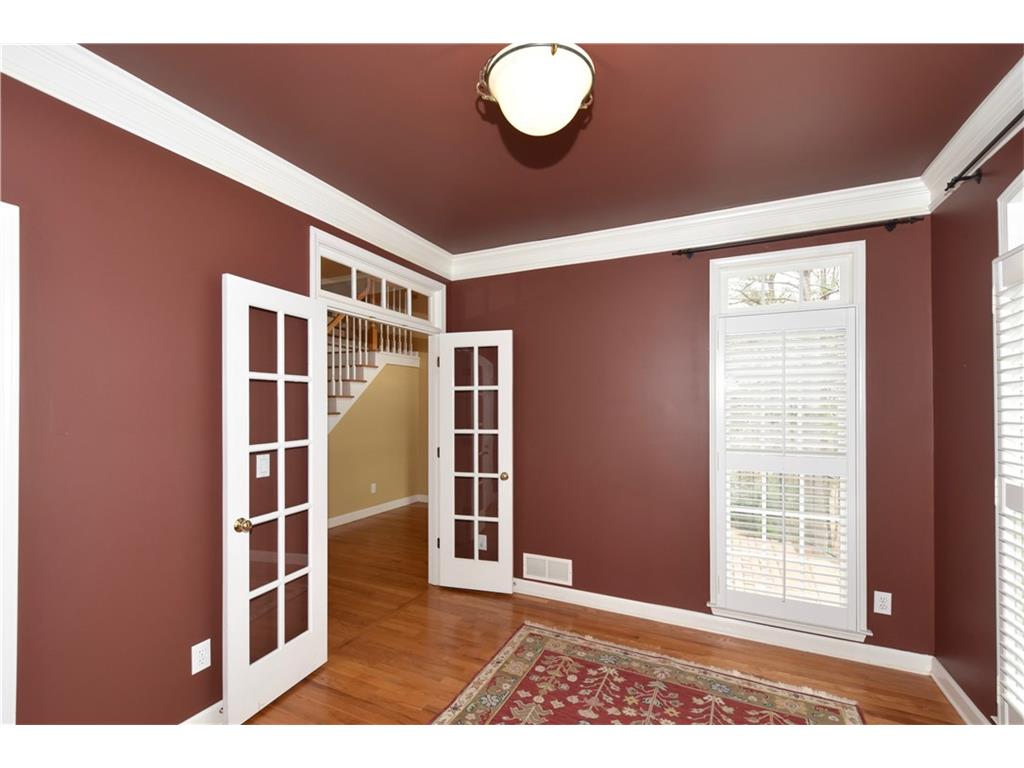 400 Brighton Crest, Roswell, GA 30075