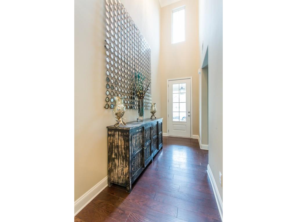 12 Pine Street, Roswell, GA 30075