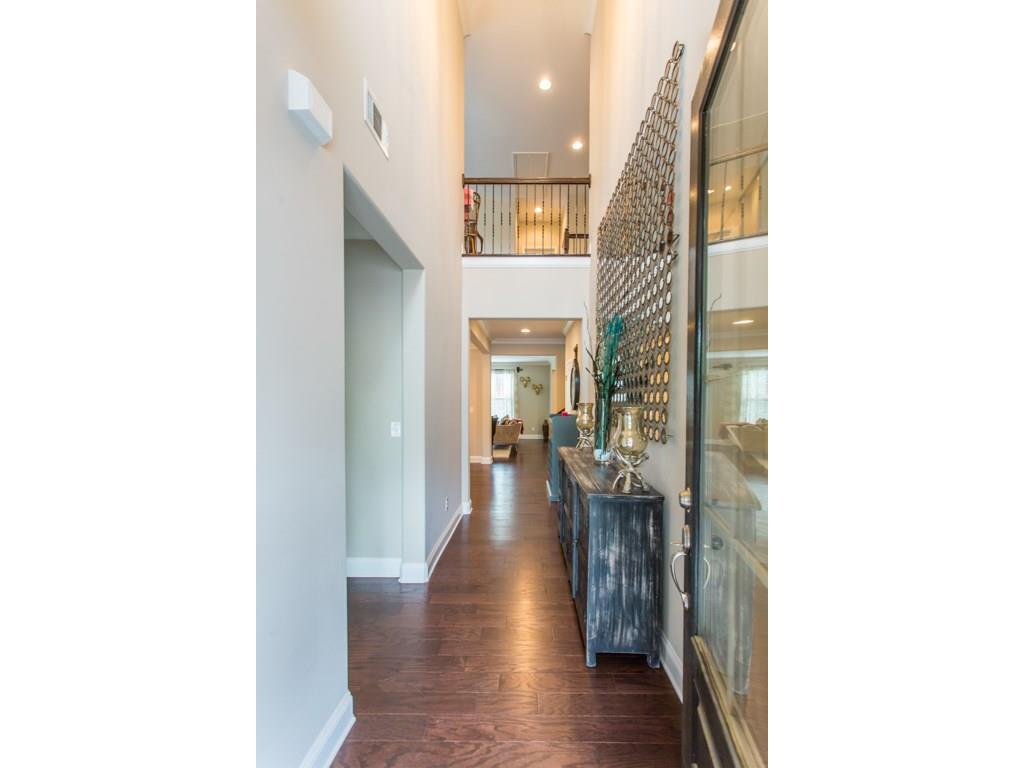 12 Pine Street, Roswell, GA 30075