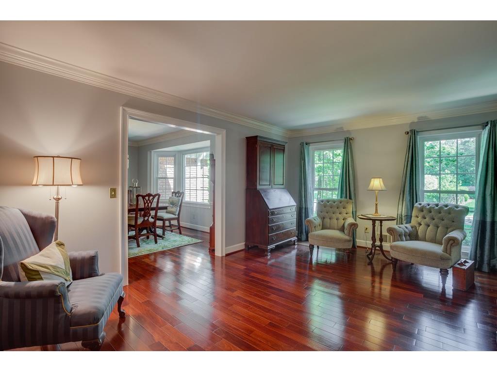 135 Saddlebrook Court, Roswell, GA 30075