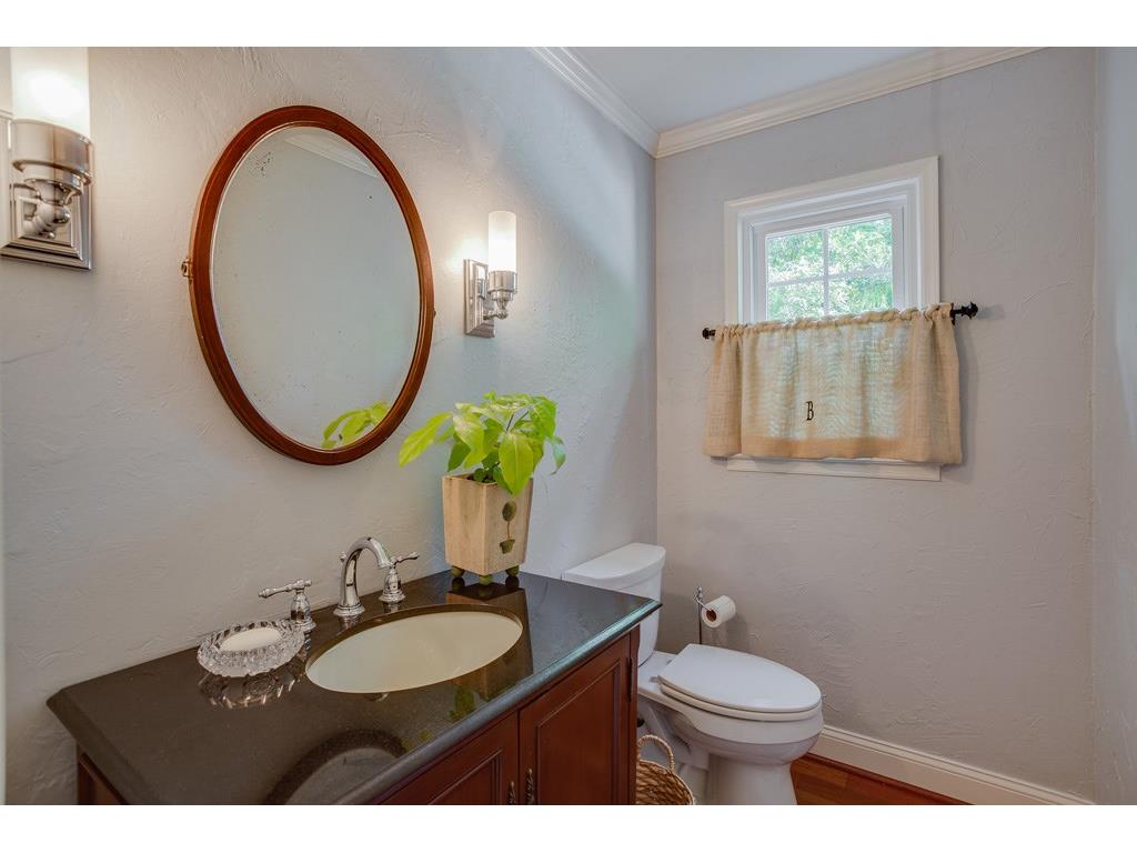 135 Saddlebrook Court, Roswell, GA 30075