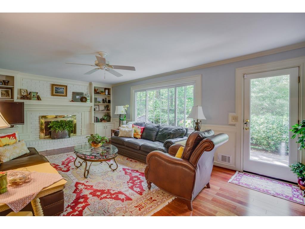 135 Saddlebrook Court, Roswell, GA 30075