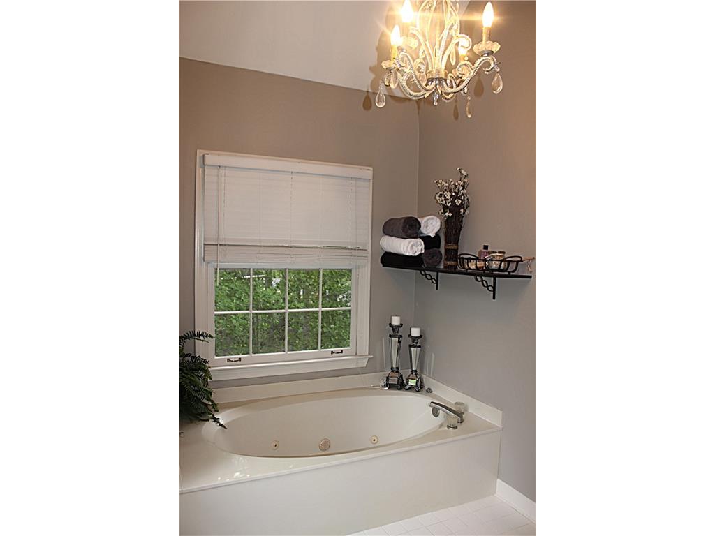 4651 Clary Lakes Drive NE, Roswell, GA 30075
