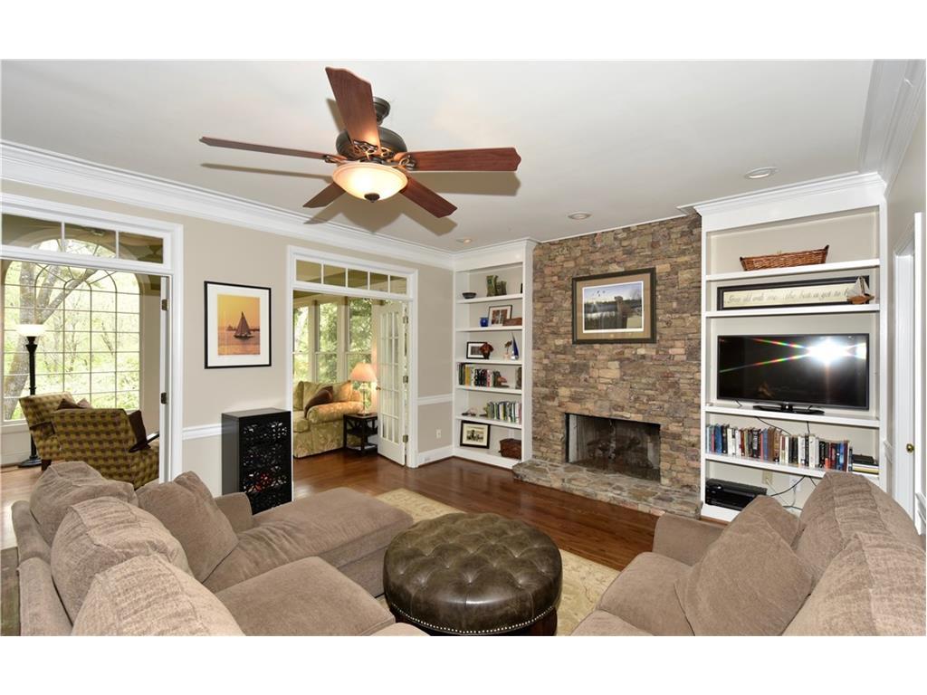 150 Longwater Cove, Roswell, GA 30075
