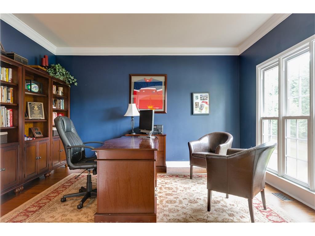 335 Autumn Breeze Drive, Roswell, GA 30075