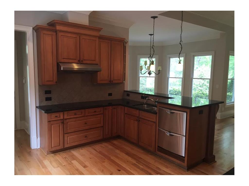 230 Lullwater Court, Roswell, GA 30075