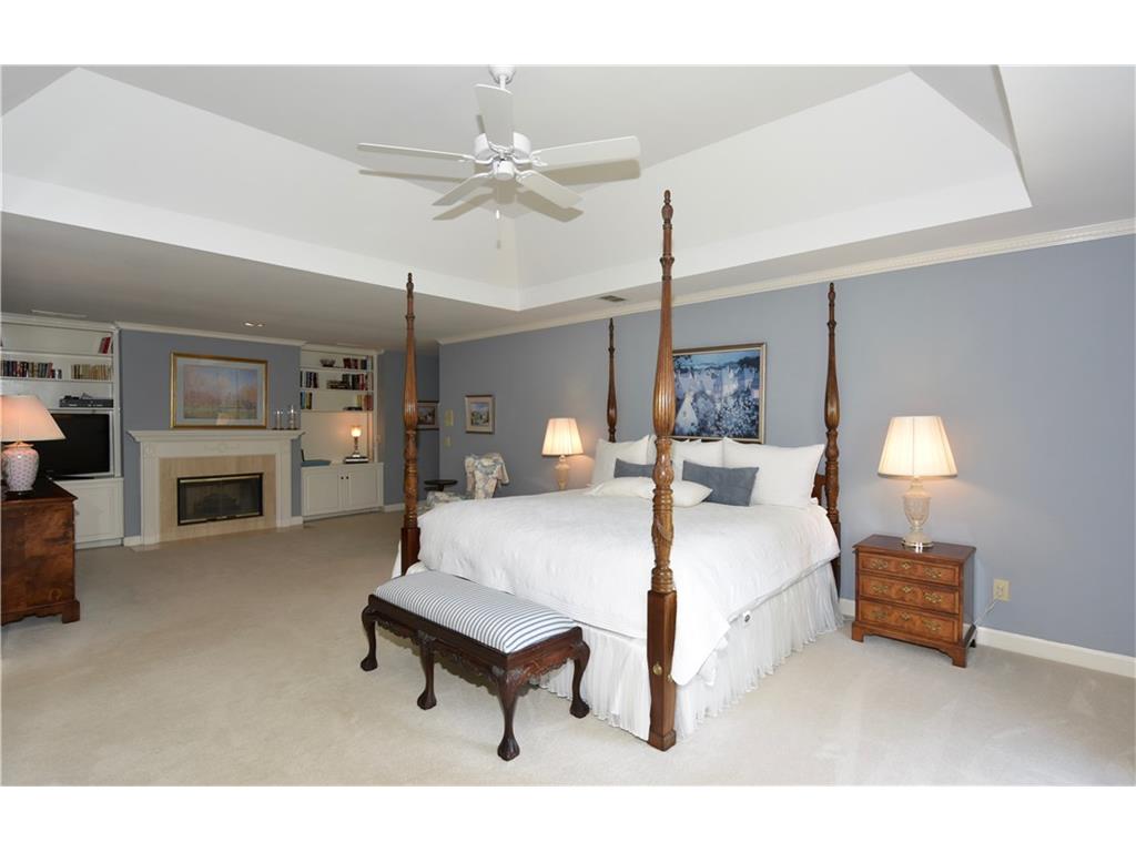 260 Plantation Way, Roswell, GA 30075