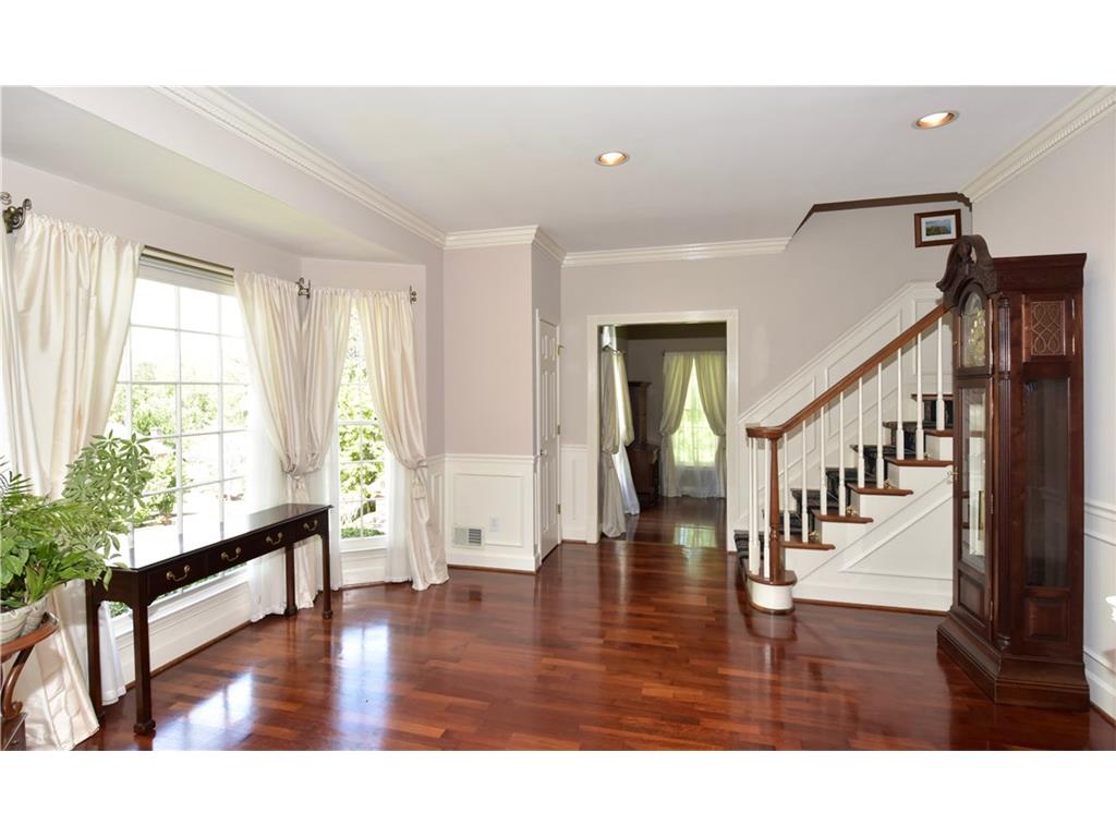260 Plantation Way, Roswell, GA 30075